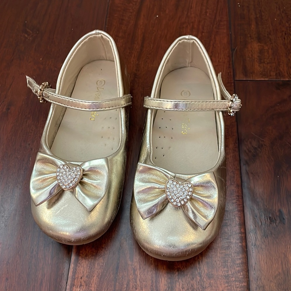 Good dress shoes- size 9